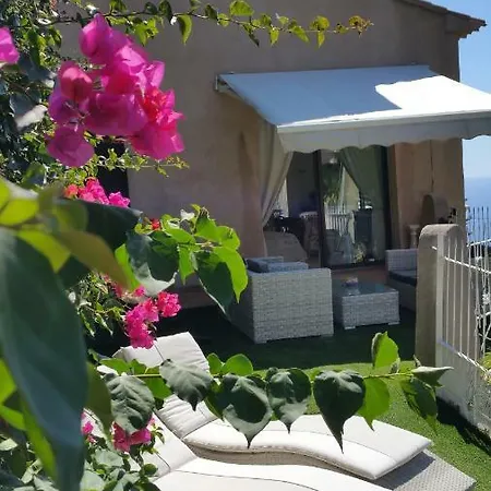 Olguita 4* Ментона
